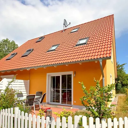 Ferienhaus Lilly 펜션 Lancken